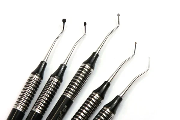 Pascal Kois dental cord packing tool – precision placement instrument