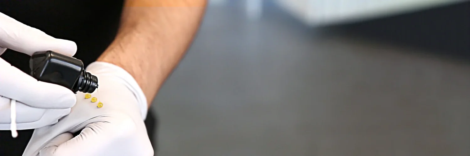 Silky smooth Fluorilaq™ Squeeze fluoride varnish, no mixing, no waste, ideal for treating sensitive teeth